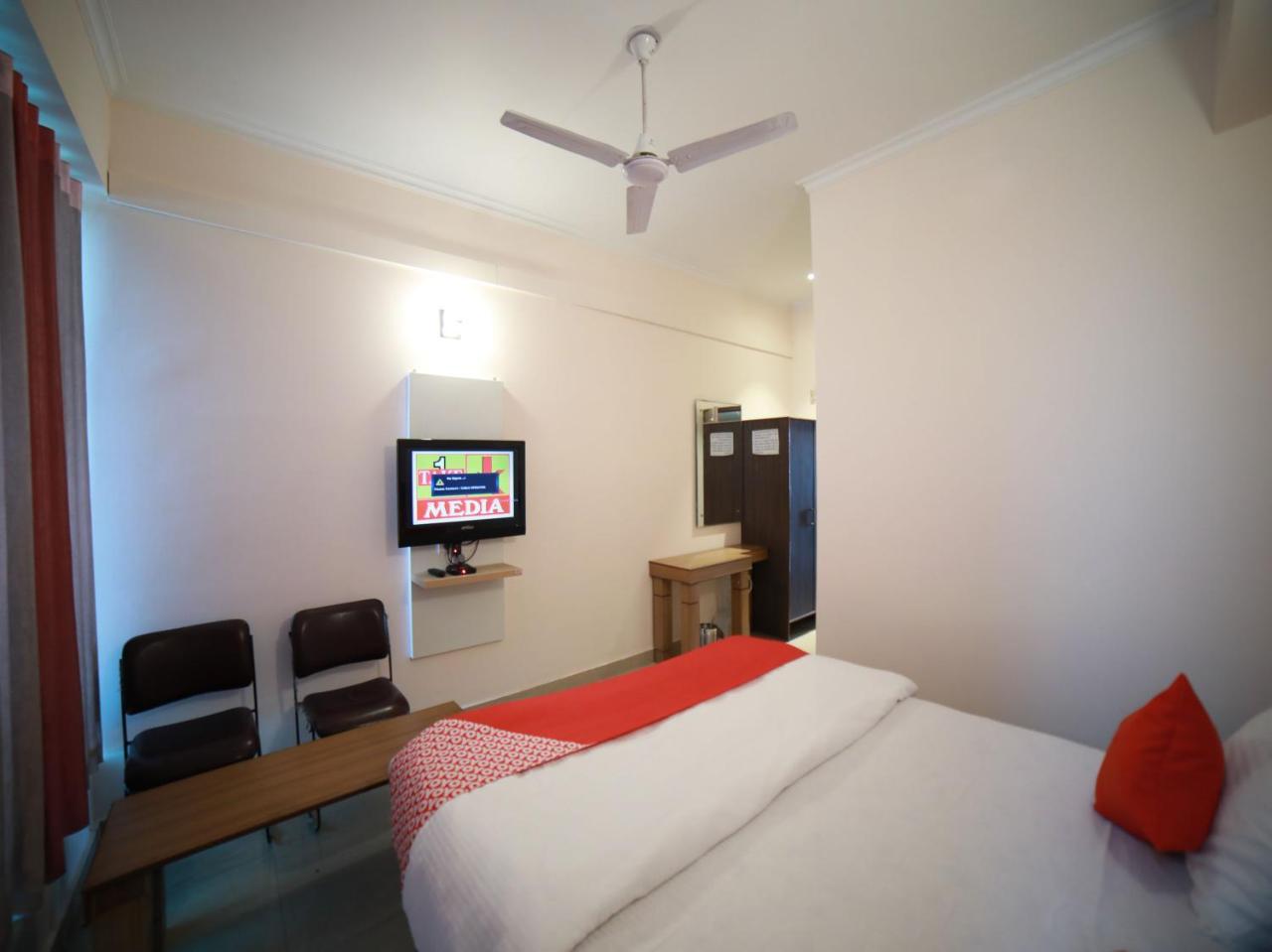 Oyo 15561 Corporate Villa Jammu Exterior photo